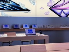 -Apple零售店(华贸购物中心店)