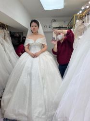 -NaNa婚纱礼服馆