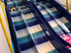 -蒙特利亲子乐园