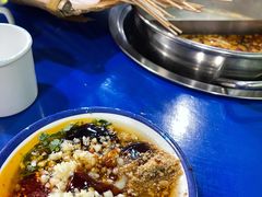 -马路边边串串香形象店(磐石路店)