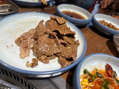 -明洞阿姨·韩式酱蟹烤肉·创意料理(三元桥店)