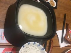 -阿香米线(大唐西市大润发店)