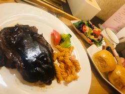 -大美母婴月子中心