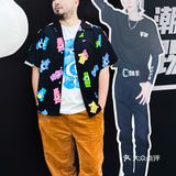 马思涵去西单大悦城了？ 人形立牌的银白头发