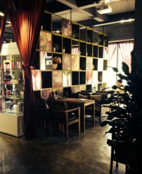7777-In Style Hair Salon