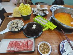 -老何家后安粉·糟粕醋海鲜火锅(三亚湾椰梦长廊店)