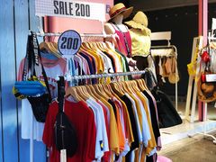 -席娜卡琳火车铁道夜市