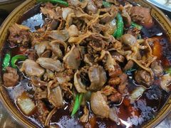 -一品红烧鸭特色川菜(三岔湖店)