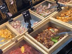 自助取餐区-汉金城海鲜烤肉自助百汇(威海威高广场店)