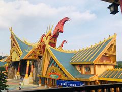 -七彩云南欢乐世界