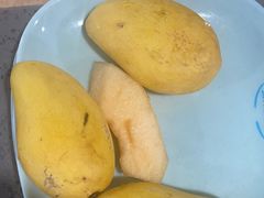 -金滏山·烤肉海鲜火锅自助(襄阳万达店)