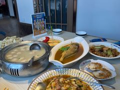 -小船渔村•大连菜•大连焖鱼(黄河路店)