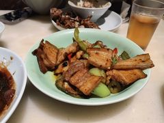 -弄堂里(滨江龙湖天街店)
