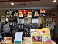-麦当劳(展览路店)