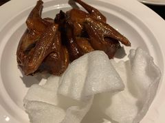 玻璃脆皮妙龄鸽-杭州滨江银泰喜来登·采悦轩中餐厅