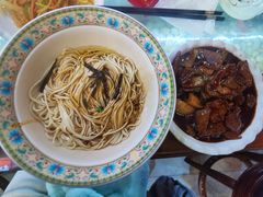 -金杨拉面王小吃面馆·牛三宝面·红烧牛肉粉