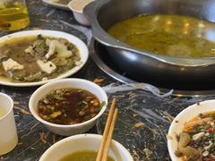 -韩妹鱼庄·泸定老字号(泸定店)