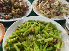 -超越海鲜屋(飞龙物业店)