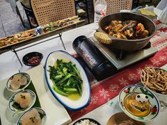 -刘姐啤酒鱼民族演艺餐厅(西街总店)