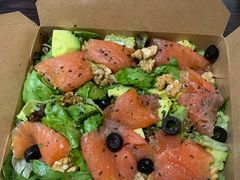 牛油果烟熏三文鱼沙拉-BE BRIGHT KITCHEN(正佳广场店)