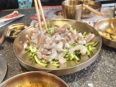 活八爪鱼-草家酱蟹炭火烤肉店(珲春南路一店)