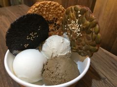 葵花籽冰淇淋-陕拾叁(袁家村店)