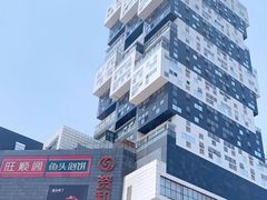 -资和信百货商场