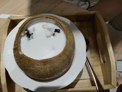 椰皇桃胶炖双皮奶-杏甜品(尖沙咀加拿分道店)