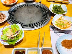 -唯成•韩国炭火烤肉 유성고기