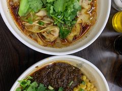 麻辣抄手（香菜自己家）-耙豌豆重庆小面