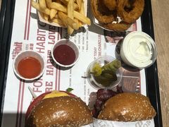 -The Habit Burger Grill 哈比特汉堡(爱琴海店)