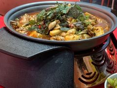 -龙巢盱眙龙虾·牛蛙·烧烤宵夜(八卦岭店)