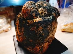 黑芝麻吐司-玥儿弯弯手作烘焙(中海国际社区御城店)