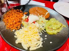 -Pistolera Mexican Cantina女枪手墨西哥餐厅(碧云路店)