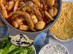 -刘姐啤酒鱼民族演艺餐厅(西街总店)
