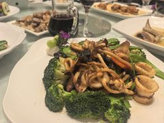 -龙悦湾酒家·八阵鱼生·渔人码头店