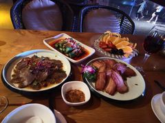 -隔壁老王·家常云南菜(花巷店)