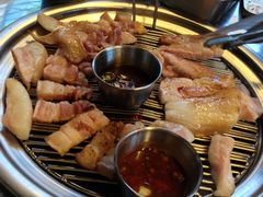 烤五花肉-401餐厅(弘大店)