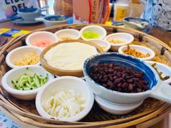 -包整·丝娃娃(一览甲秀楼风景店)