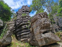 -梭布垭石林景区