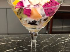 -天津波士信达奔驰4S店(卫津南路店)