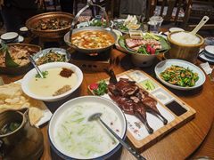 -老滇山寨•云南特色菜•地方菜•民族风情歌舞表演(金碧店)