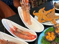 -雍容荟帝王蟹活龙虾展台自助(IFS黑金店)