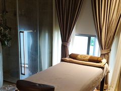 -莱蔻·圣灸堂·推拿艾灸(天山店)