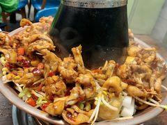 特色牛蛙锅-超越炭火牛蛙火锅鸡(河东店)
