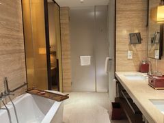 -上海衡山路十二号华邑酒店