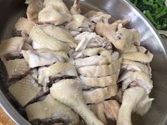 木桶蒸鸡-悦品清远人家私房菜