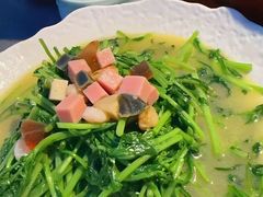 -吴越荣记苏州菜·松鼠桂鱼 100% 活鱼现做(月光码头店)