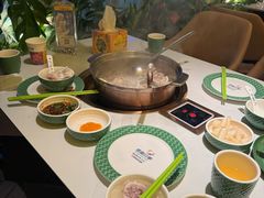 -润园四季椰子鸡火锅(卓越INTOWN店)