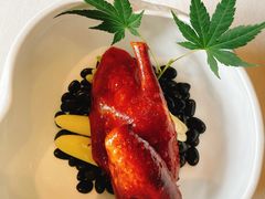 香茅玻璃脆皮乳鸽-龙吟山房(青龙山庄店)